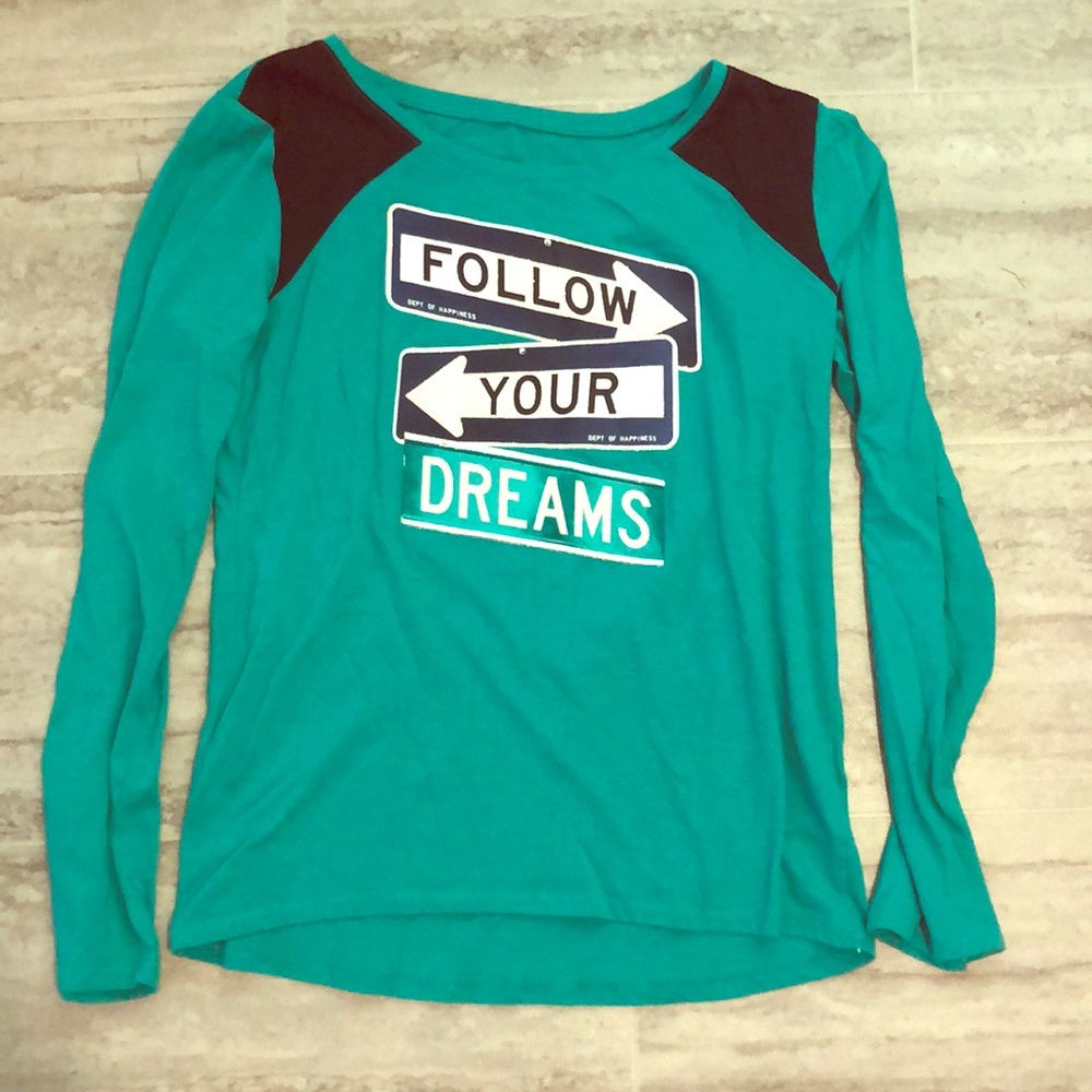 long sleeve t-shirt